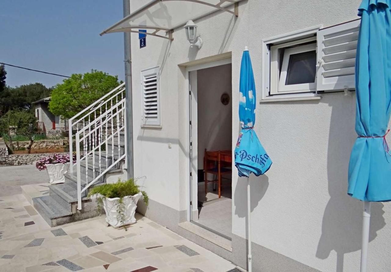 Apartments Tomislav - 120 M From Beach Donji Okrug (Ciovo) Exterior foto